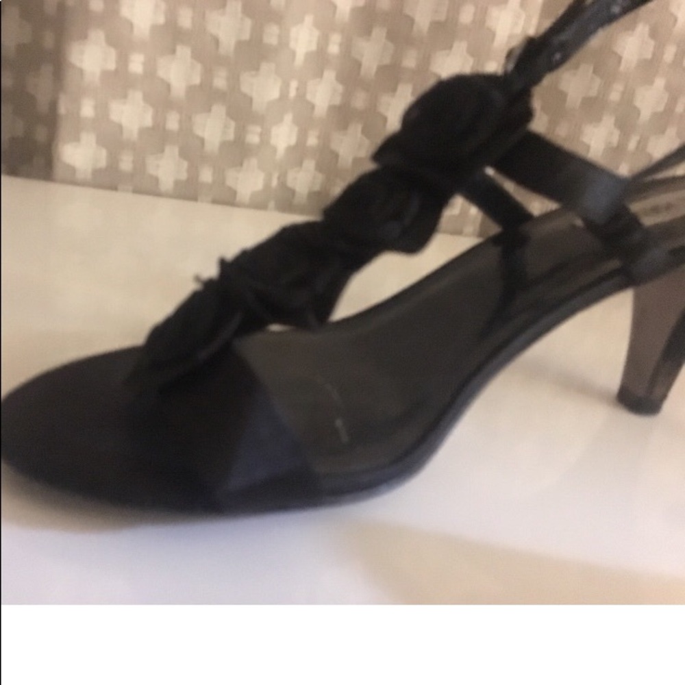 Steve Madden Open Toe Black Rose Kitten Heels
